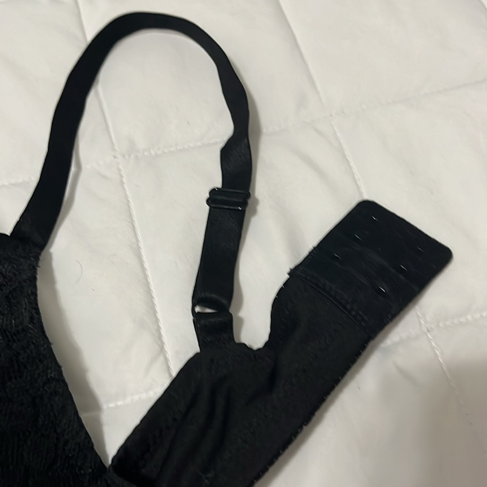 Jones New York bra in black size 36 C New without tags. - Picture 3 of 4